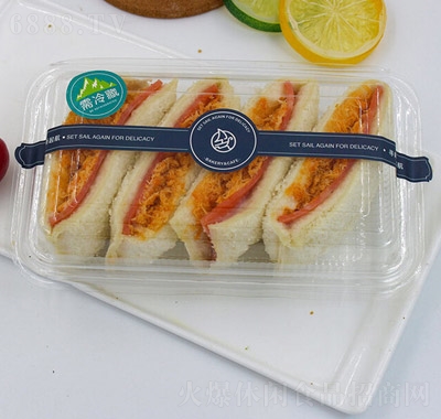 金龍船口袋面包網(wǎng)紅零食