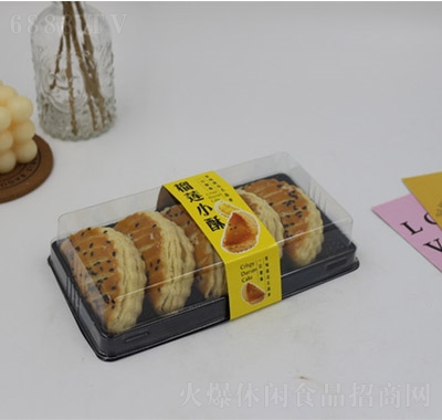 金龍船榴蓮酥追劇零食批
